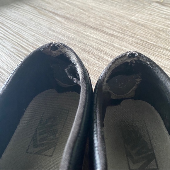 Black slip on Vans - Picture 5 of 6